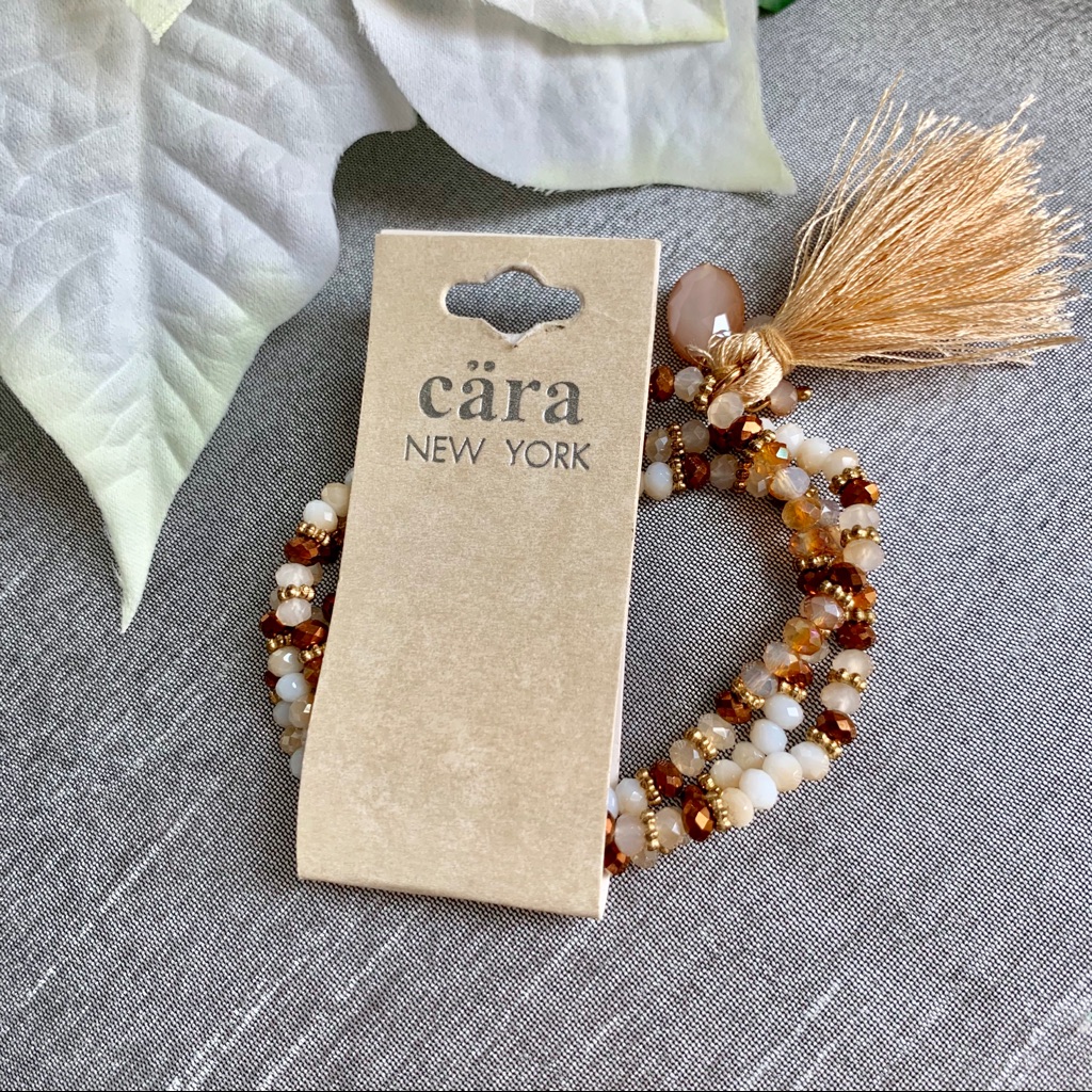 Gold Stretch Bracelet With Tassel
